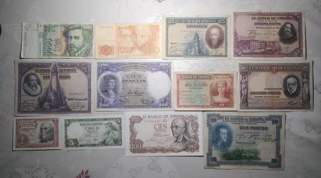LOTTO DI MONETE E BANCONOTE DALLA SPAGNA