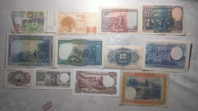 LOTTO DI MONETE E BANCONOTE DALLA SPAGNA