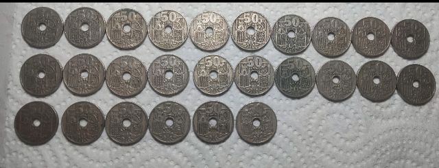 LOTTO DI MONETE E BANCONOTE DALLA SPAGNA