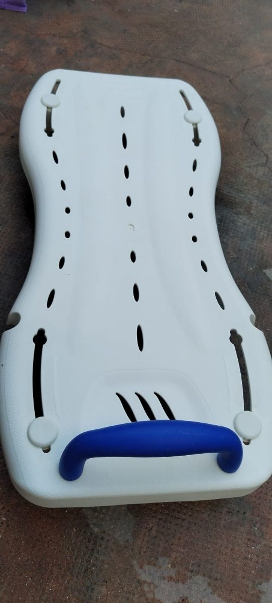 Sedile per vasca bianco e blu