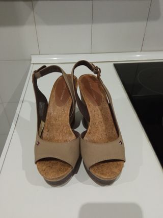 Sandalias cuña Tommy Hilfiger talla 37