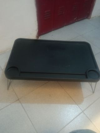 Mesita para cama o sofá