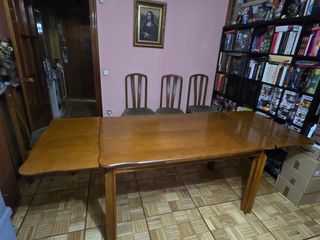 Mesa comedor madera. Extensible