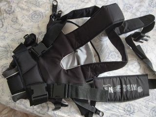 Carrito, corralito y canguro para bebé