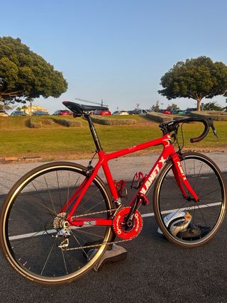Bicicleta de carretera Planet X carbono