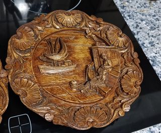 Se venden Plato decorativo tallado madera bar