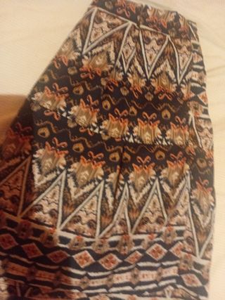 Lote Ropa m-Mujer: Top y Falda y regalo bolso.