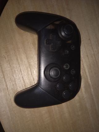 Mando Pro Switch Negro no trae ni cargador ni caja