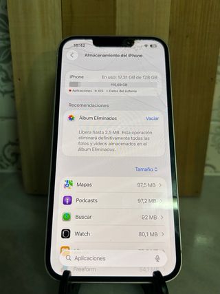 iPhone 13 Apple