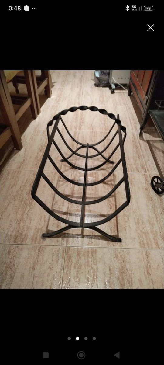 Portariviste nero in ferro battuto