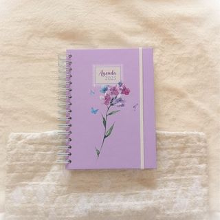 Agenda 2025 com Flores e Borboleta