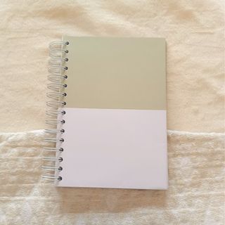 Agenda 2025 com Flores e Borboleta