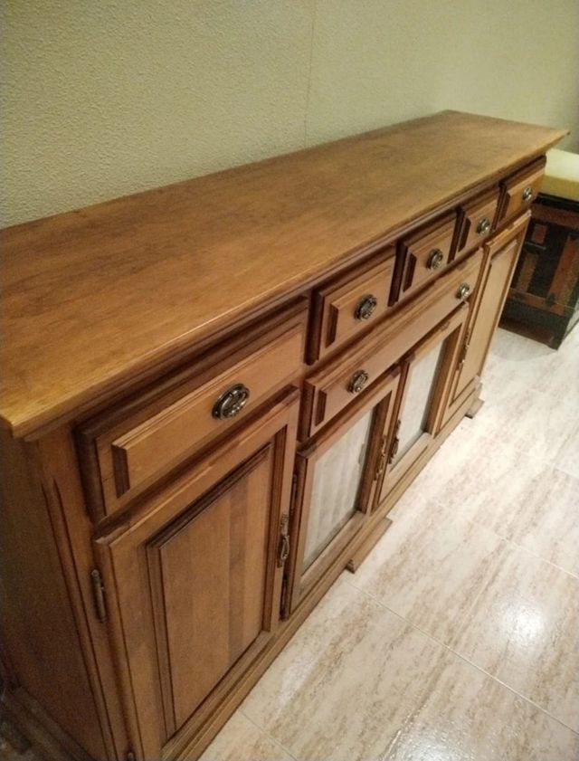 Aparador rústico de madera