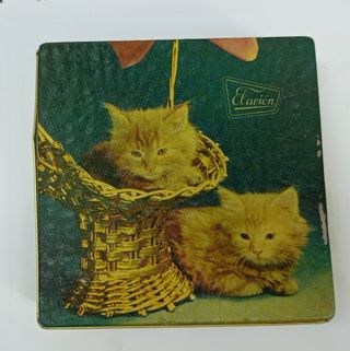 Caja metálica vintage gatos