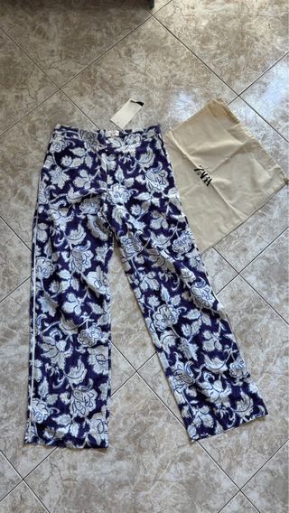 Pantalón Zara Estampado Azul y Blanco Talla M