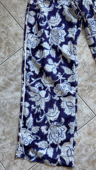Pantalón Zara Estampado Azul y Blanco Talla M