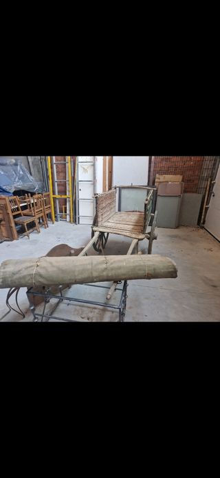 Carro antiguo de mulas o burro Muy bien conservado