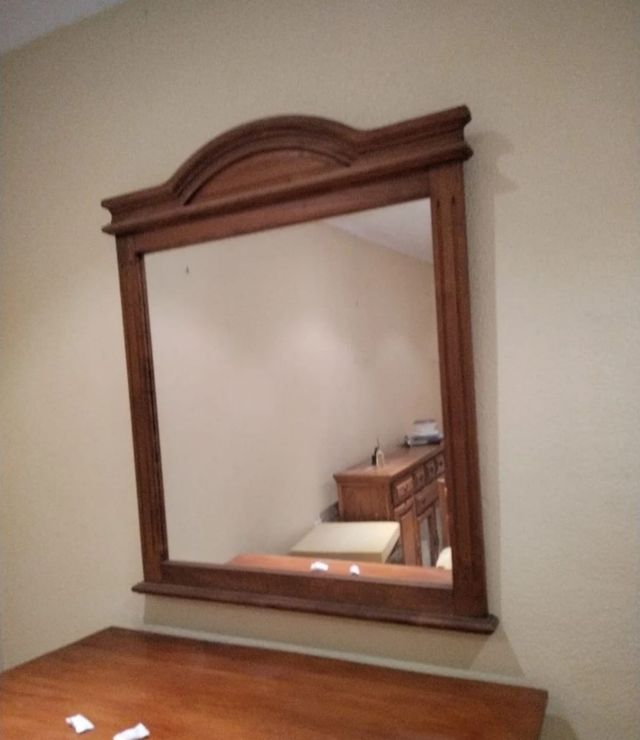 Espejo de madera