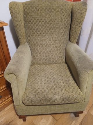 Sillón orejero tela beige