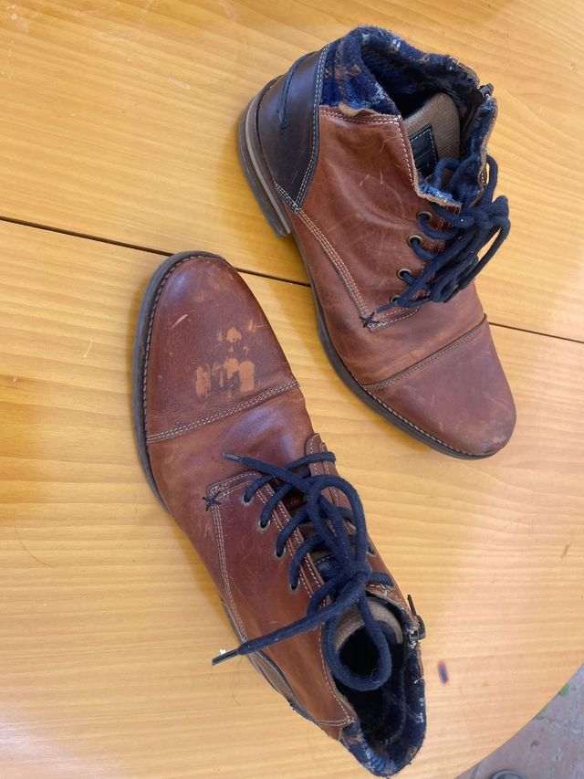 Botas de cuero marrón para vestir