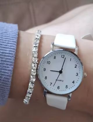 Conjunto de joyas para mujer, precio negociable.