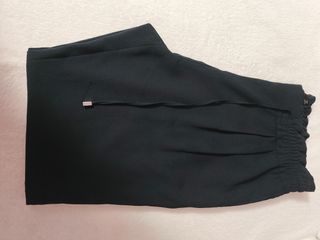 Pantalón jogger mujer tobillero, azul marino. Zara