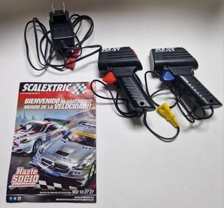 Scalextric Compact Extreme Raiders Escala 1:43