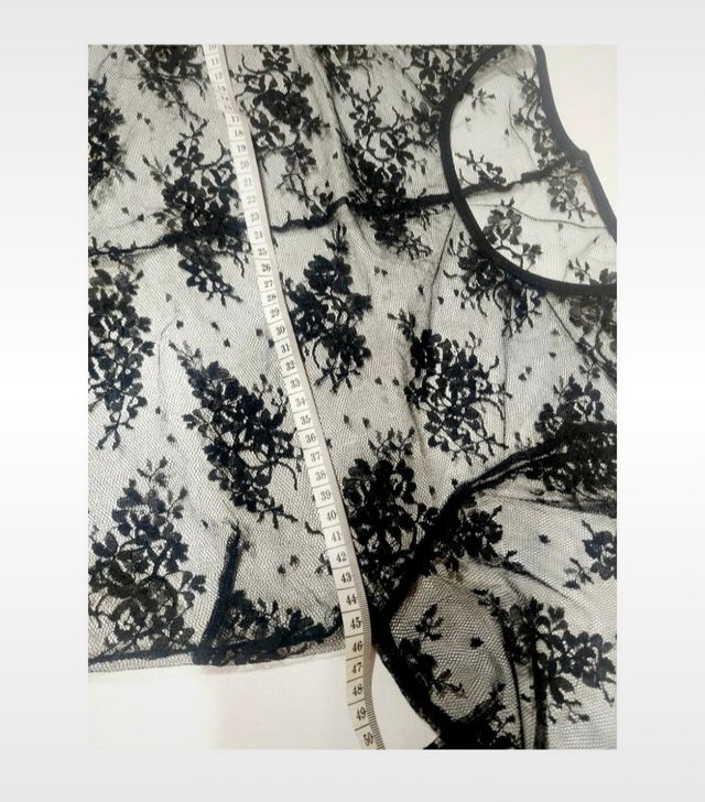 Andrés Sarda top preto em renda floral Tamanho M