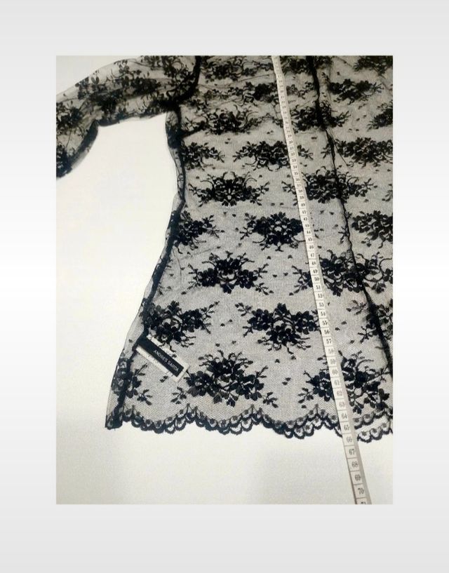 Andrés Sarda top preto em renda floral Tamanho M
