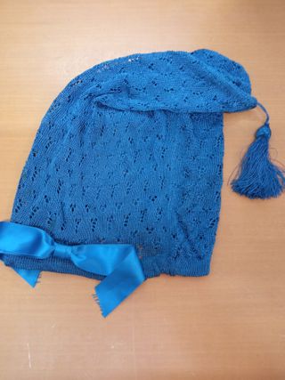 Gorro fallero azul con lazo y pompón