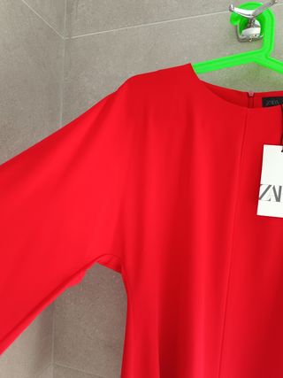 Vestido rojo Zara crepe