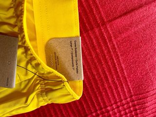 Pantalón corto deportivo Nike amarillo runing