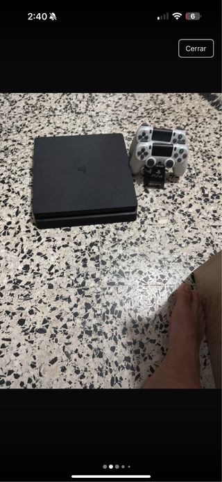 PS4 (PlayStation 4) Negra + 4 Juegos