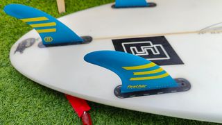 Tabla de surf Flowit The Wale blanca