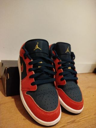 Zapatillas Nike Jordan Mujer Azul/Rojo
