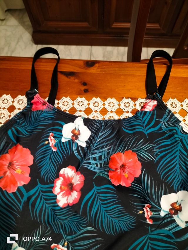Tankini fantasia floreale e slip neri tg. L