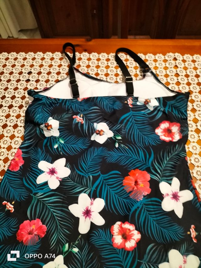 Tankini fantasia floreale e slip neri tg. L