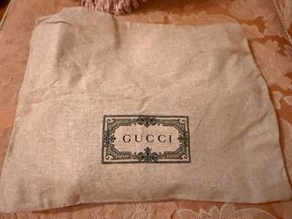 Marsupio Gucci stampa fragole
