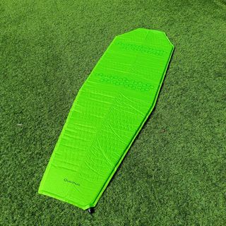Esterilla hinchable ligera Quechua