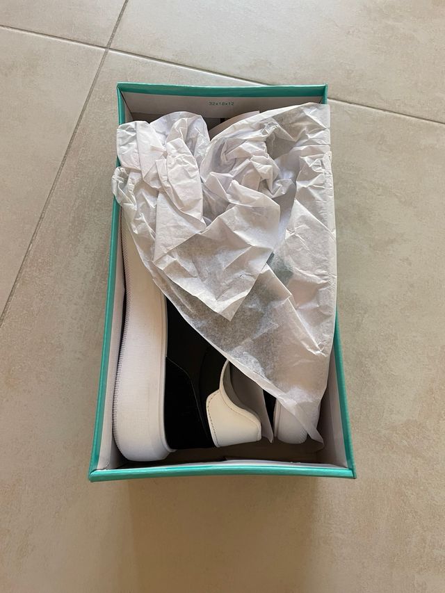 Scarpe sneakers nere uomo/donna taglia 41