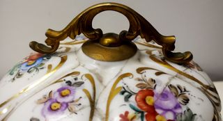 Cuenco o Bombonera antiguo vintage SXIX de Capodim
