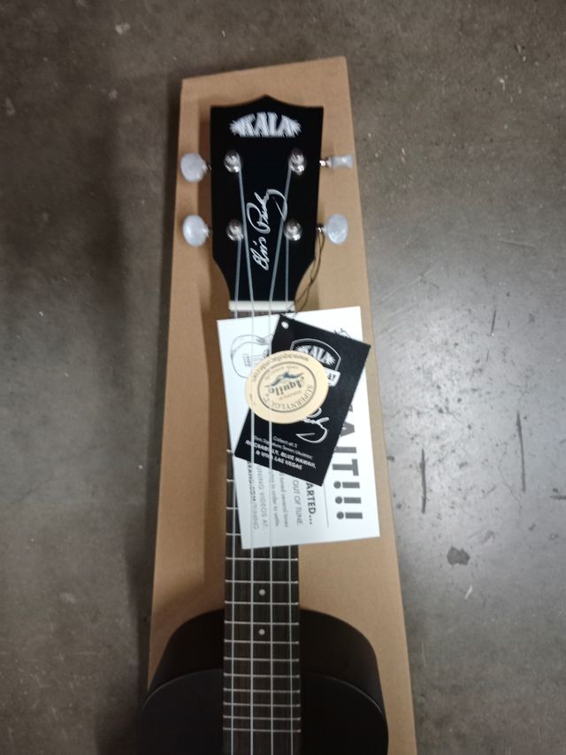Ukelele Kala Elvis Presley Edición Especial