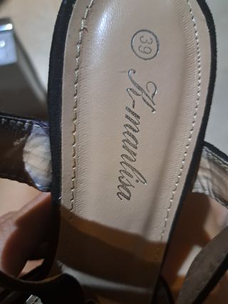 Zapatos de tacón negros talla 39