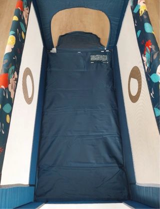 Cuna de viaje. Parque infantil
URGE VENDER!!
