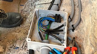 servicios en vivienda electricidad cortocircuito