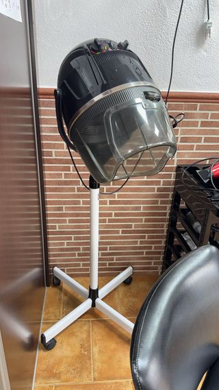 Secador de casco con sillón