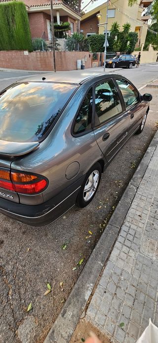 Renault Laguna 2001