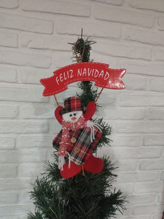 Árbol de Navidad y Adornos