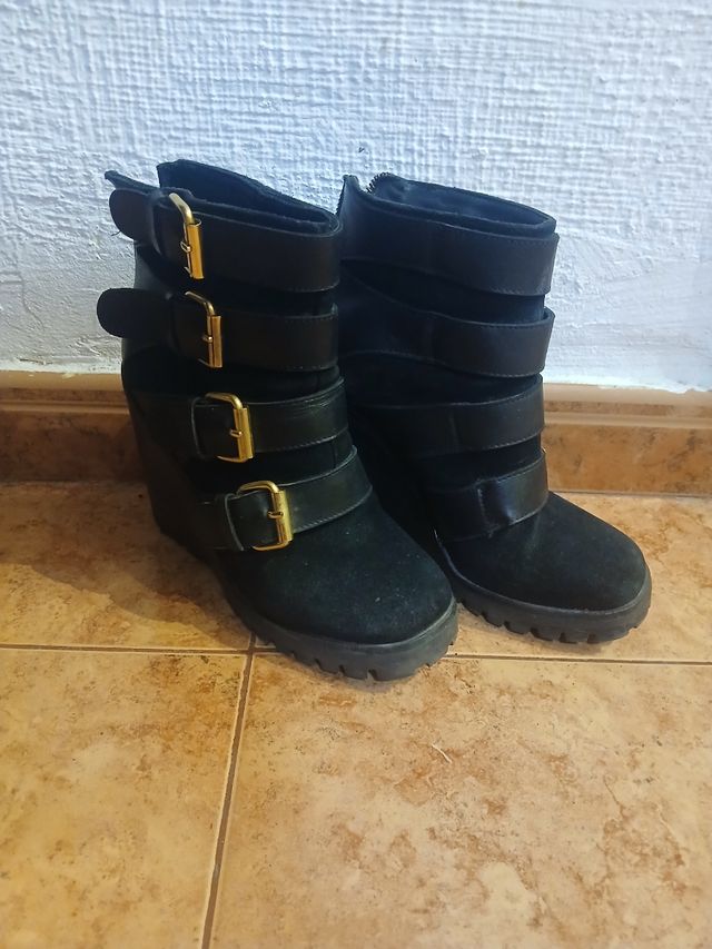 Botas Prüne Pretas Tamanho 38