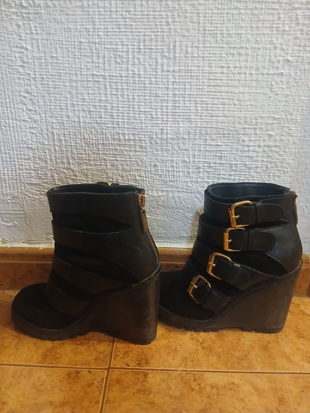 Botas Prüne Pretas Tamanho 38